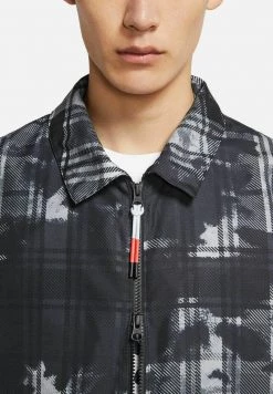 Nike Performance Herren Outdoorjacke - Schwarz/rot -Angebote Nike Store a35cffa00ef946d59e1c2aad1f94d7ea