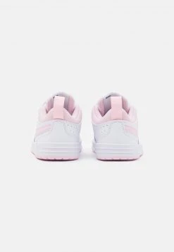 Nike Performance PICO 5 UNISEX - Trainingsschuh - White/pink Foam -Angebote Nike Store a6ef128e4b6e46bbb41908eed5c06eef