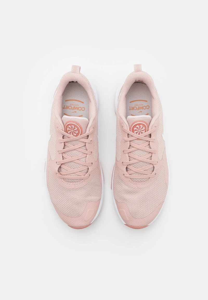 Nike Performance Damen CITY - Trainingsschuh - Pink Oxford/barely Rose/rose Whisper/white 4 Nike Performance Damen CITY - Trainingsschuh - Pink Oxford/barely Rose/rose Whisper/white – Bild 4