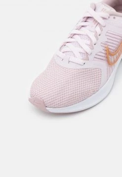 Nike Performance Damen DOWNSHIFTER 11 - Laufschuh Stabilität - Light Violet/metallic Red Bronze/champagne/white -Angebote Nike Store a8fc6c795f8f4ea9816e2d9d0f1ea1ed
