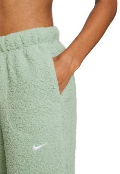 Nike Performance COZY BOTTOM CORE - Jogginghose - Jade Smoke/white | Damen -Angebote Nike Store a9400bb2fcef4d9fb26c6f94e3e3f8e6
