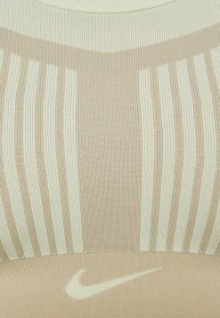 Nike Performance Damen FLYKNIT BRA - Sport-BH Mit Starker Stützkraft - Lime Ice/rattan -Angebote Nike Store ae5e0513b5cd4f94bc241b129f2991c0