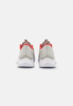 Nike Performance AIR MAX VOLLEY - Multicourt Tennisschuh - Light Bone/lobster/white | Damen 8 Nike Performance AIR MAX VOLLEY - Multicourt Tennisschuh - Light Bone/lobster/white | Damen -Angebote Nike Store af11a42e694b43129bad97179ba98880