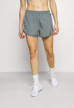 Nike Performance Damen Kurze Sporthose - Smoke Grey/smoke Grey/silver