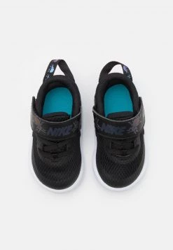 Nike Performance TEAM HUSTLE UNISEX - Basketballschuh - Black/multicolor/chlorine Blue/white 9 Nike Performance TEAM HUSTLE UNISEX - Basketballschuh - Black/multicolor/chlorine Blue/white -Angebote Nike Store af7fd12830b6478b97f4080417c875c7