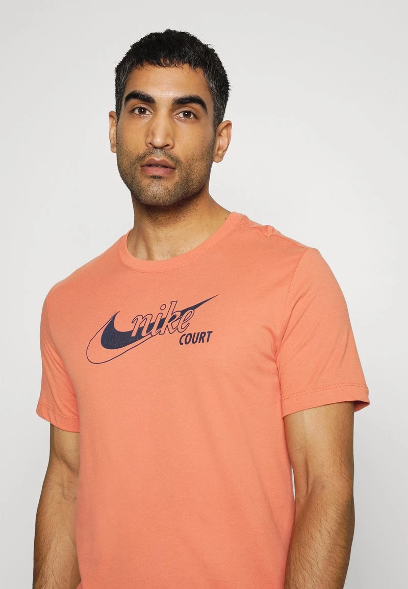 Nike Performance Herren TEE TENNIS - T-Shirt Print - Madder Root 4 Nike Performance Herren TEE TENNIS - T-Shirt Print - Madder Root – Bild 4