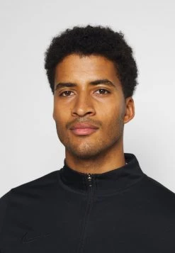 Nike Performance Herren ACADEMY TRACKSUIT - Trainingsanzug - Black/black/black -Angebote Nike Store b173a11c34434073b29feeabdfe5006e