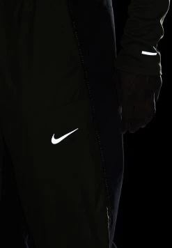 Nike Performance Herren Jogginghose - Rough Green/black/(reflective Silv) -Angebote Nike Store b1f59d3fa0da4e8aae685a30832a47c7