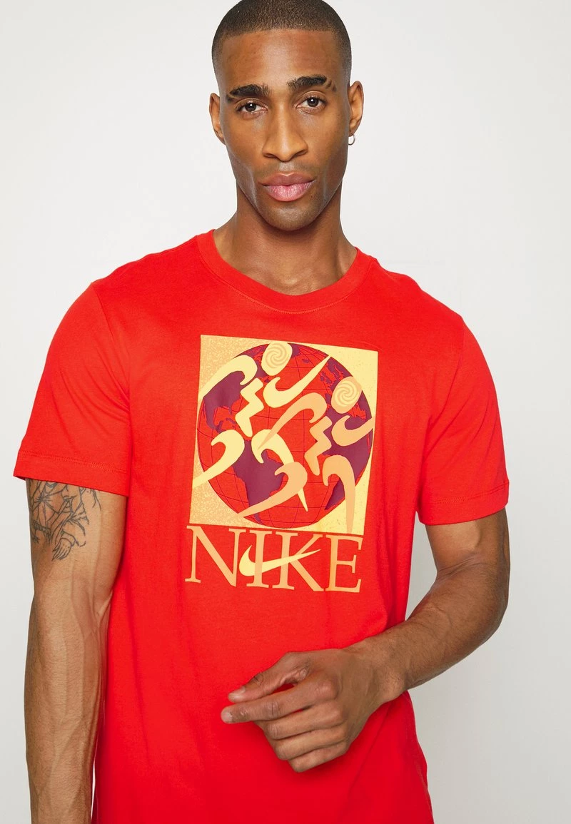 Nike Performance Herren TEE - Sport T-shirt - Habanero Red 5 Nike Performance Herren TEE - Sport T-shirt - Habanero Red – Bild 5