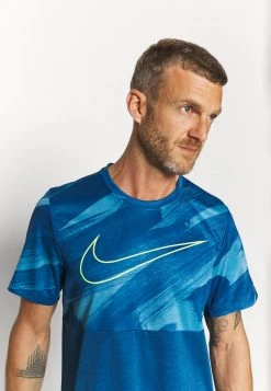 Nike Performance Herren SUPERSET ENERGY - Sport T-shirt - Dutch Blue/court Blue/volt -Angebote Nike Store b48be703d54d4e2c9a91cc2394287c38
