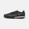 Nike Performance JR PHANTOM GT ACADEMY IC UNISEX - Fußballschuh Halle - Black/cyber/light Photo Blue