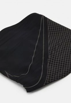 Nike Performance 360 THERMA-FIT NECK WARMER UNISEX - Schlauchschal - Black/black/silver -Angebote Nike Store b6569837600e4c27bad9f61ae2b8aae2