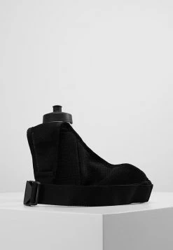 Nike Performance Unisex LARGE BOTTLE BELT 22OZ - Trinkflasche - Black/black/silver -Angebote Nike Store b6f76ed0d44244b4b11c4ee1b48b0bd3