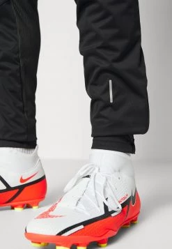 Nike Performance Herren STRIKE PANT WINTERIZED - Jogginghose - Black/total Orange 11 Nike Performance Herren STRIKE PANT WINTERIZED - Jogginghose - Black/total Orange -Angebote Nike Store b7702d18b585423099277b2018f8036a