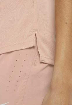 Nike Performance RUN - T-Shirt Print - Rose Whisper White | Damen -Angebote Nike Store b7ce69baf26145db921e0d9e07054dbe