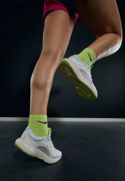 Nike Performance Damen REACT ESCAPE - Laufschuh Neutral - Summit White/multicolor/aura/barely Green/atomic Green/doll -Angebote Nike Store b8558e602b4b4cc88ca49796527943bb