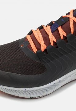 Nike Performance SHIELD - Laufschuh Neutral - Black/orange/total Orange/bronze Eclipse/indigo Burst/grey Fog | Herren -Angebote Nike Store b904dd37194b453ea60dad5926fb3f6f