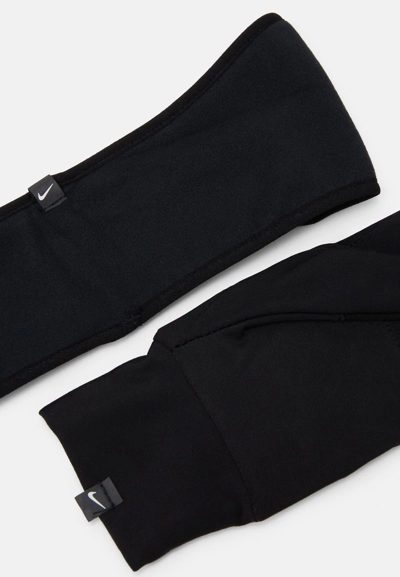 Nike Performance Damen WOMENS ESSENTIAL RUNNING HEADBAND AND GLOVE SET - Fingerhandschuh - Black/silver 3 Nike Performance Damen WOMENS ESSENTIAL RUNNING HEADBAND AND GLOVE SET - Fingerhandschuh - Black/silver – Bild 3