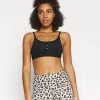 Nike Performance INDY YOGA ESSENTIALS BRA - Sport-BH Mit Leichter Stützkraft - Black/smoke Grey | Damen