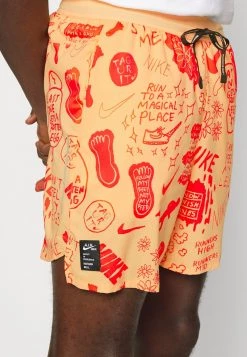 Nike Performance Herren Kurze Sporthose - Orange Chalk/silver -Angebote Nike Store bbd979b79a8d490c863e38cdfc302f08