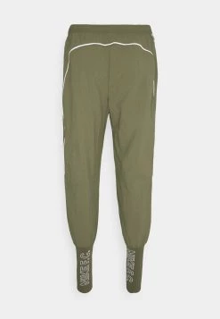 Nike Performance Herren FC CUFF PANT - Jogginghose - Medium Olive/white/reflective Silver -Angebote Nike Store bbe0827c7120414484c0f885b11a1f91