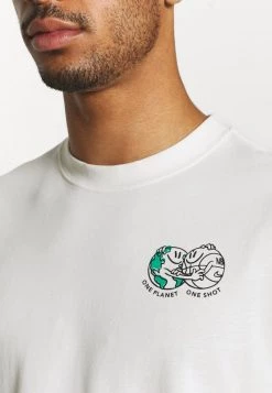 Nike Performance NBA TEAM TEE - T-Shirt Print - Pure | Herren -Angebote Nike Store bce954328d964ac089b89bcdc758360b