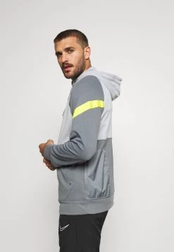 Nike Performance Herren LIVERPOOL FC TRAVEL - Vereinsmannschaften - Wolf Grey/smoke Grey/rush Red -Angebote Nike Store bdf2e92bd129413ab970fd3caa395b3d