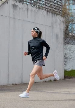 Nike Performance Damen ELEMENT TRAIL MIDLAYER - Langarmshirt - Black/smoke Grey/white