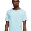 Nike Performance Herren M NK DF TRAIL RISE - T-Shirt Print - Light Blue