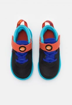 Nike Performance TEAM HUSTLE D 10 SE UNISEX - Basketballschuh - Black/white/concord/university Gold -Angebote Nike Store bf1bf9e67fd7449394c4570caef7d0f8