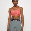 Nike Performance Damen ALPHA BRA - Sport-BH Mit Starker Stützkraft - Archaeo Pink/pomegranate