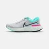 Nike Performance Herren ZOOMX INVINCIBLE RUN - Laufschuh Neutral - Grey Fog/black/dynamic Turquoise/hyper Pink/barely Green