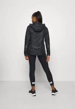 Nike Performance NIKE SHIELD DAMEN LAUFJACKE - Regenjacke / Wasserabweisende Jacke - Black 10 Nike Performance NIKE SHIELD DAMEN LAUFJACKE - Regenjacke / Wasserabweisende Jacke - Black -Angebote Nike Store c3f1983509b94839a729df7ec9023236