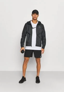 Nike Performance Herren RUN FLASH - Laufjacke - Black/reflective Silver -Angebote Nike Store c9139e5c177840e88c44899aadd1ab97
