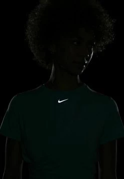 Nike Performance Damen ONE LUXE - Sport T-shirt - Washed Teal -Angebote Nike Store c936d62e1fe548229ebba9a1cb18f23c