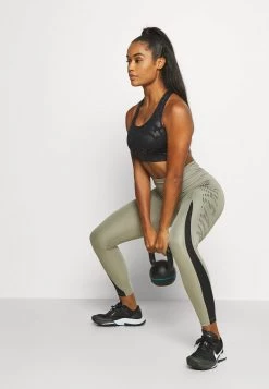 Nike Performance Damen LEOPARD SHINE BRA - Sport-BH Mit Mittlerer Stützkraft - Black -Angebote Nike Store ca70b76db6b14f9785b30ae423d104e5