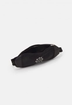 Nike Performance CHALLENGER WAIST PACK SMALL UNISEX - Gürteltasche - Black/silver -Angebote Nike Store ca9ee80133b942d9a32222d01d2673fa