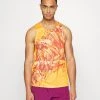 Nike Performance TRAIL RISE TANK - Top - Light Curry/habanero Red | Herren