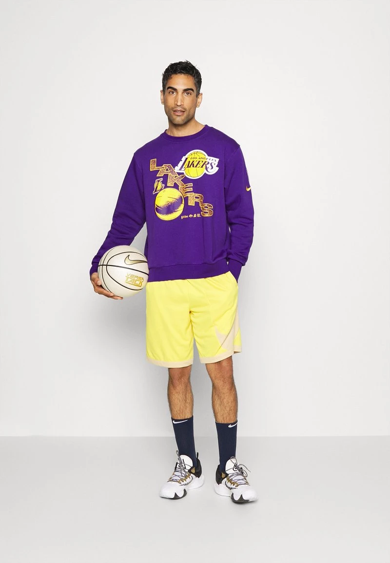 Nike Performance Herren NBA LOS ANGELES LAKERS COURTSIDE CREW - Sweatshirt - Field Purple 2 Nike Performance Herren NBA LOS ANGELES LAKERS COURTSIDE CREW - Sweatshirt - Field Purple – Bild 2