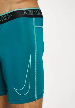 Nike Performance Herren SHORT - Panties - Bright Spruce/dynamic Turq 9 Nike Performance Herren SHORT - Panties - Bright Spruce/dynamic Turq -Angebote Nike Store cc64d75ed19e4a0d8c4a3ef4299336bb