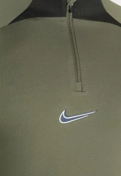 Nike Performance STRIKE DRILL - Langarmshirt - Medium Olive/night Forest/white | Herren -Angebote Nike Store cd7e256fd8e74715903dde774aa320da