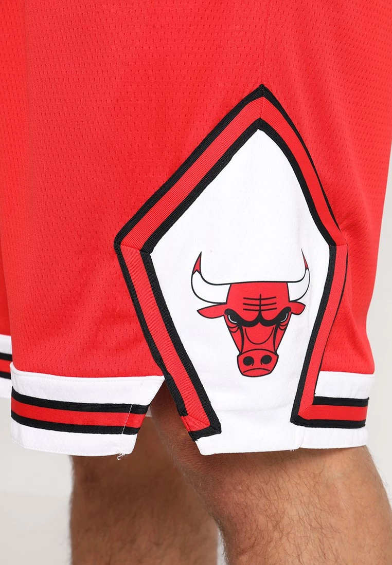 Nike Performance Herren CHICAGO BULLS NBA SWINGMAN SHORT ROAD - Kurze Sporthose - University Red/white 7 Nike Performance Herren CHICAGO BULLS NBA SWINGMAN SHORT ROAD - Kurze Sporthose - University Red/white – Bild 7