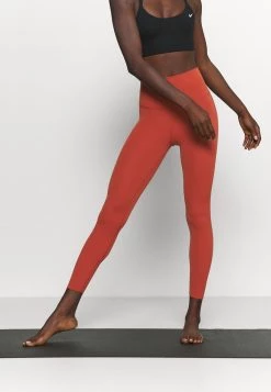Nike Performance NIKE YOGA LUXE 7/8-INFINALON-LEGGINGS MIT HOHEM TAILLENBUND FÜR DAMEN - Tights - Rugged Orange/light Sienna