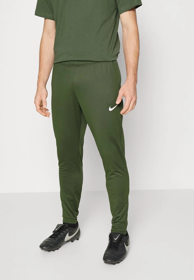 Nike Performance FC PANT - Jogginghose - Carbon Green/white | Herren 1 Nike Performance FC PANT - Jogginghose - Carbon Green/white | Herren