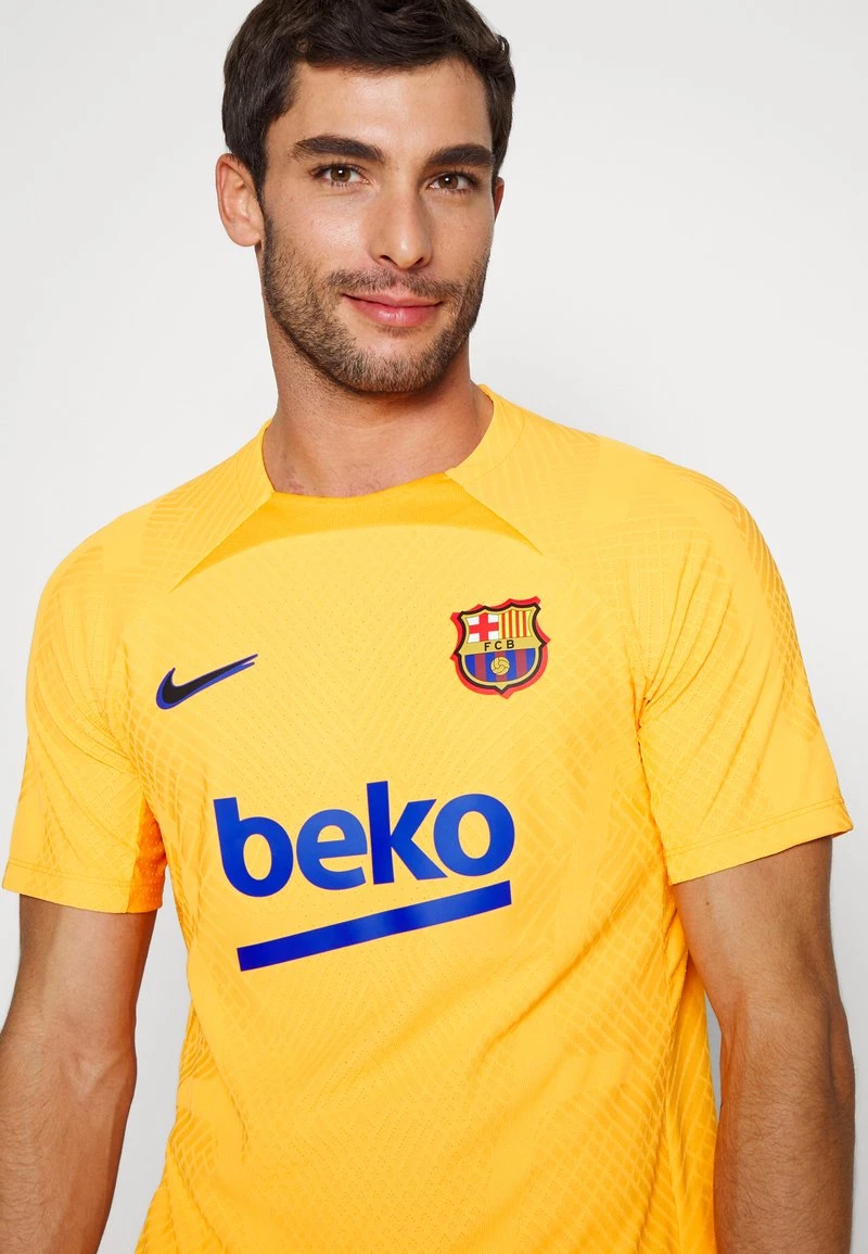 Nike Performance Herren FC BARCELONA STRIKE ELITE - Vereinsmannschaften - Vivid Orange/black 5 Nike Performance Herren FC BARCELONA STRIKE ELITE - Vereinsmannschaften - Vivid Orange/black – Bild 5