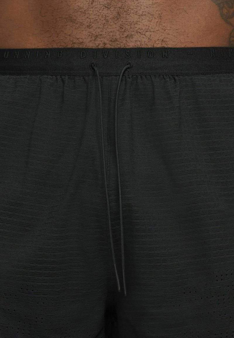 Nike Performance DRI-FIT RUN DIVISION PINNACLE - Kurze Sporthose - Black/black | Herren 6 Nike Performance DRI-FIT RUN DIVISION PINNACLE - Kurze Sporthose - Black/black | Herren – Bild 6