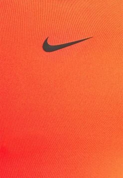 Nike Performance BRA - Sport-BH Mit Mittlerer Stützkraft - Chile Red/white | Damen -Angebote Nike Store d5445132079b4291a46cbbe1d7b4992d