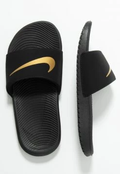 Nike Performance KAWA SLIDE UNISEX - Badesandale - Black/metallic Gold | Kinder