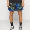 Nike Performance Herren STANDARD ISSUE SHORT - Kurze Sporthose - Black/black/atomic Green/white