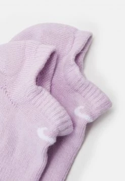 Nike Performance EVERYDAY PLUS CUSH 3 PACK UNISEX - Sportsocken - Doll/white/pink Oxford/white/white/black 5 Nike Performance EVERYDAY PLUS CUSH 3 PACK UNISEX - Sportsocken - Doll/white/pink Oxford/white/white/black -Angebote Nike Store d7a6e8ad03b149778f57b2c11e2907ab